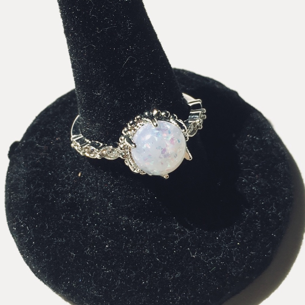 ➰Beautiful Ring - Picture 5 of 5